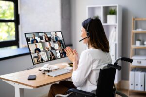 Clapping,In,Virtual,Video,Conference,Call,On,Computer